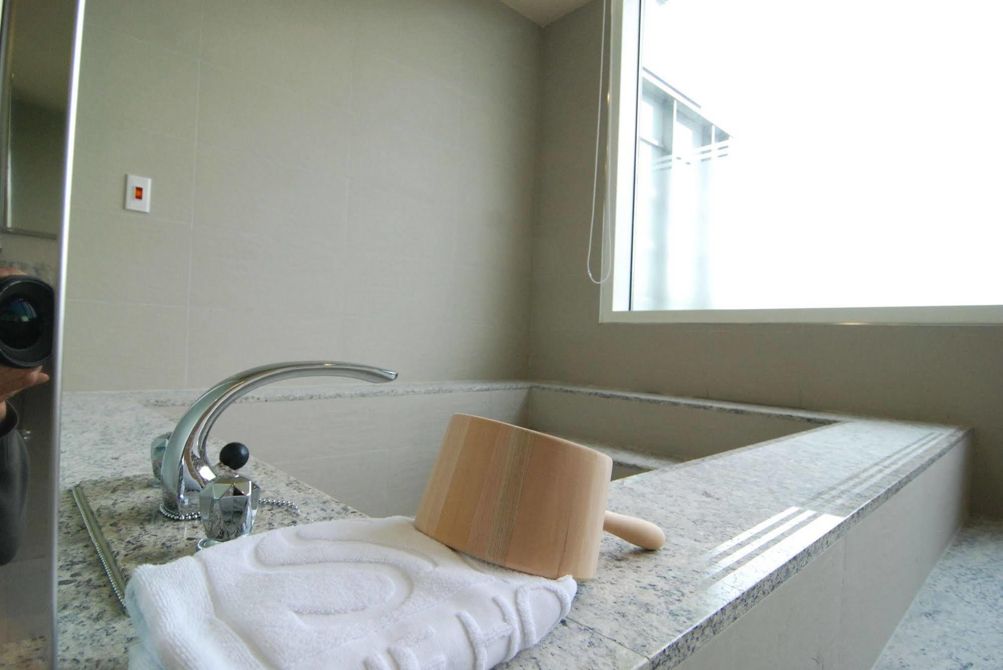 New Taipei Hot Spring Hotel Xindian Extérieur photo